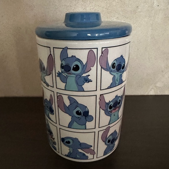 COPY - 💙🍪Disney Stitch Ceramic Canister🍪💙 - Picture 9 of 12